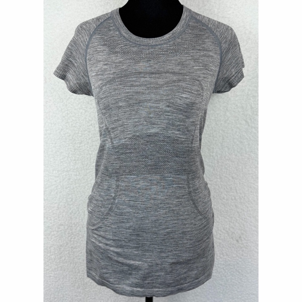 LULULEMON • Heather Gray Swiftly Tech Crewneck Short-Sleeve Athletic Shirt, 6 - Picture 5 of 15